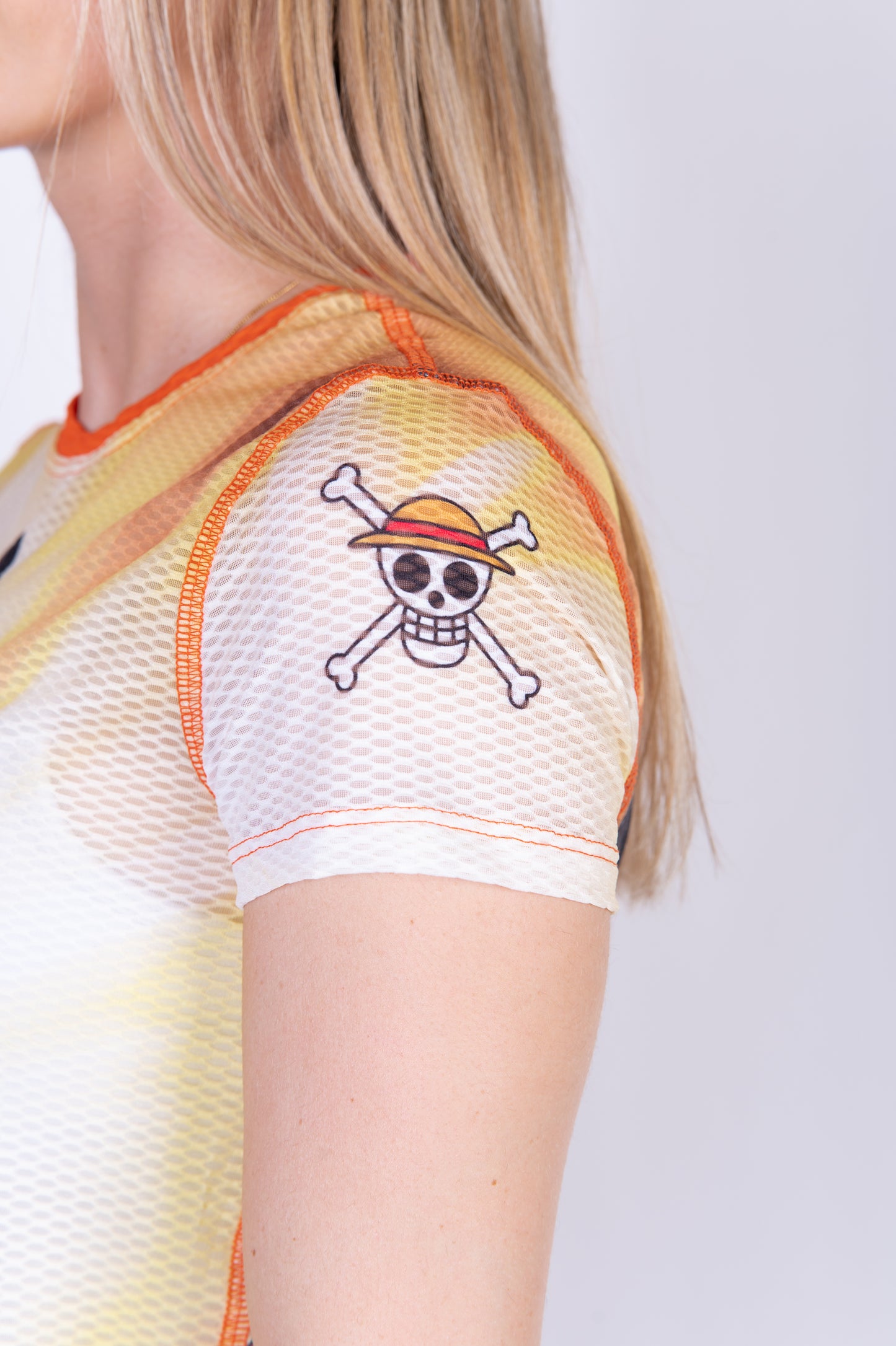 T-shirt de manga curta para mulher - One piece fishman straw hat crew yellow