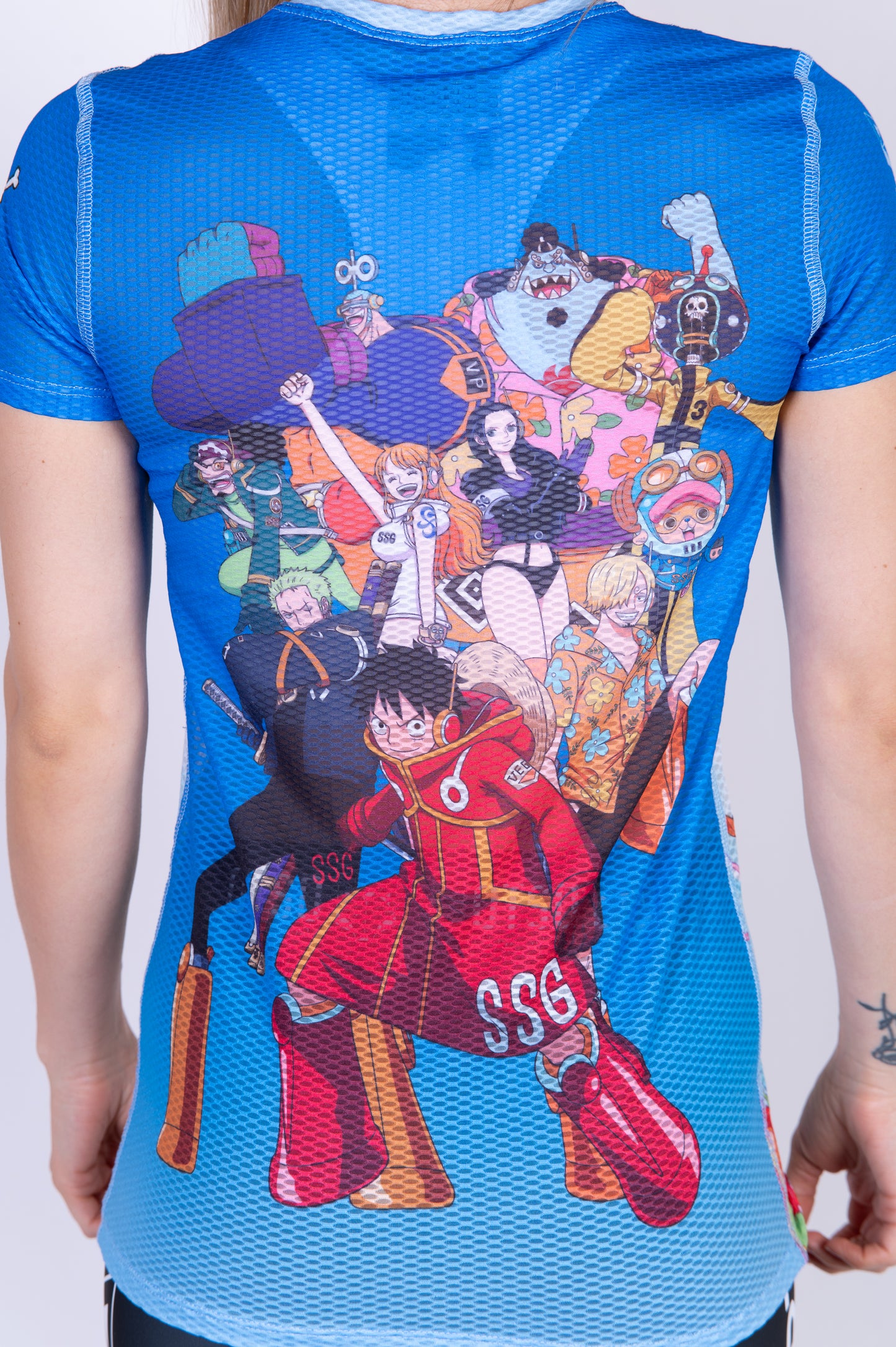 T-shirt de manga curta para mulher - One piece egghead luffy straw hat crew blue