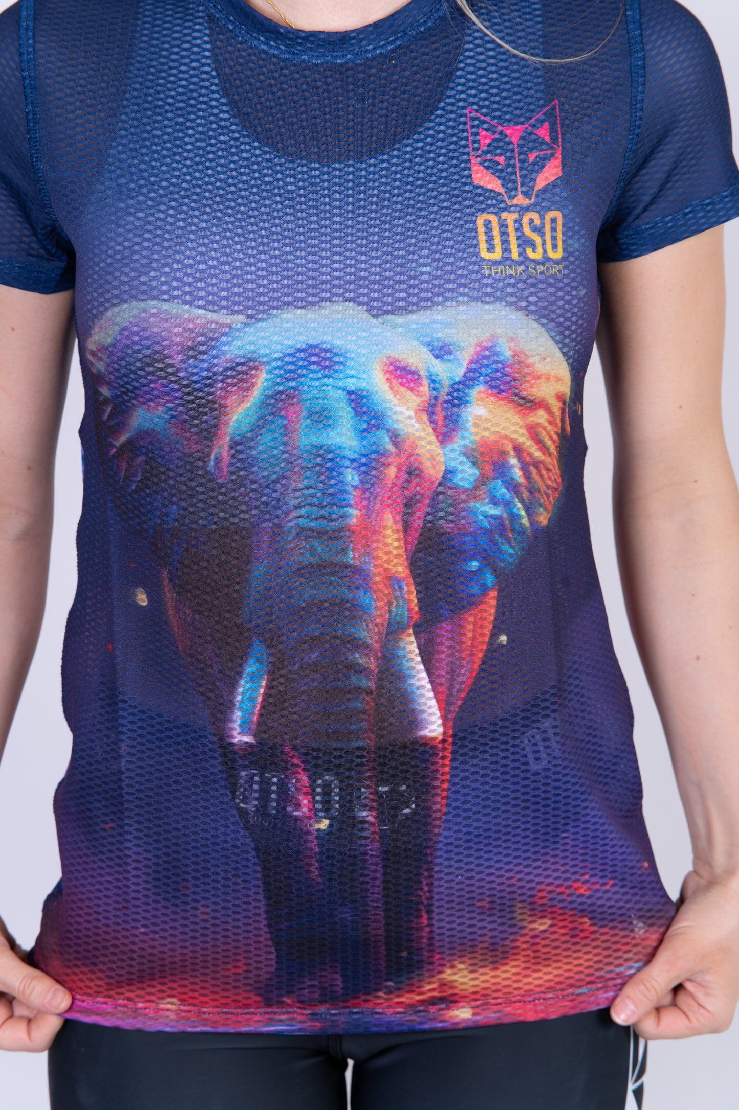 Camiseta feminina de manga curta - Be Strong