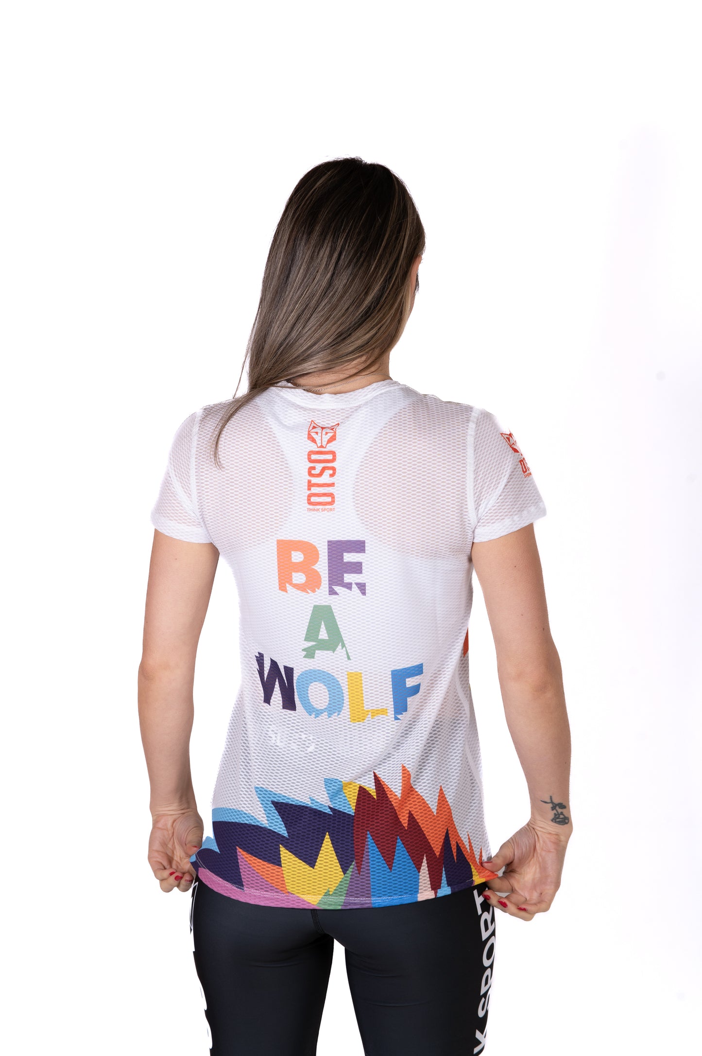 Camiseta feminina de manga curta - Be a Wolf