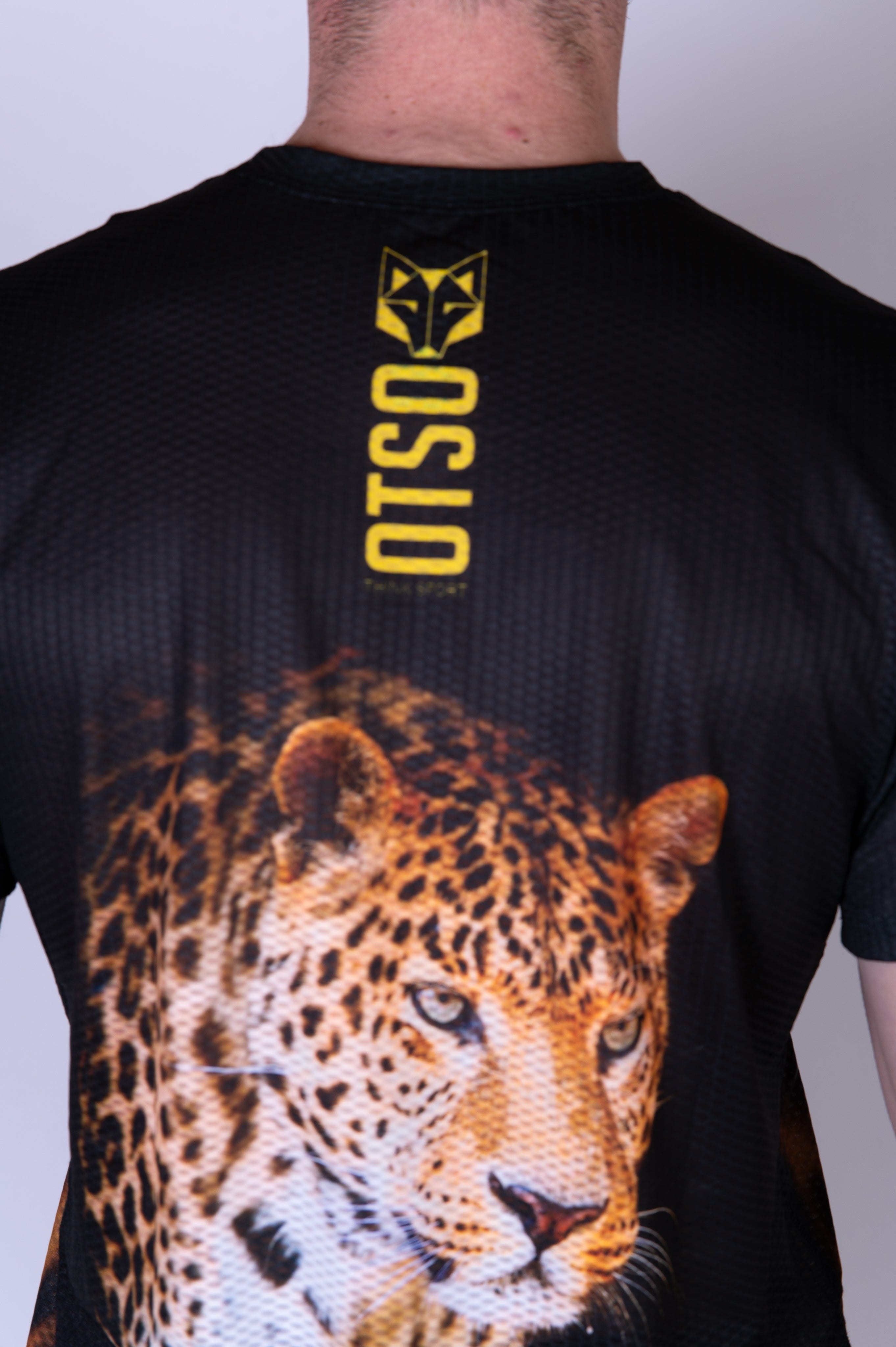 OTSO Camiseta Técnica Running Hombre Manga Corta - Leopard – OTSO S.L.
