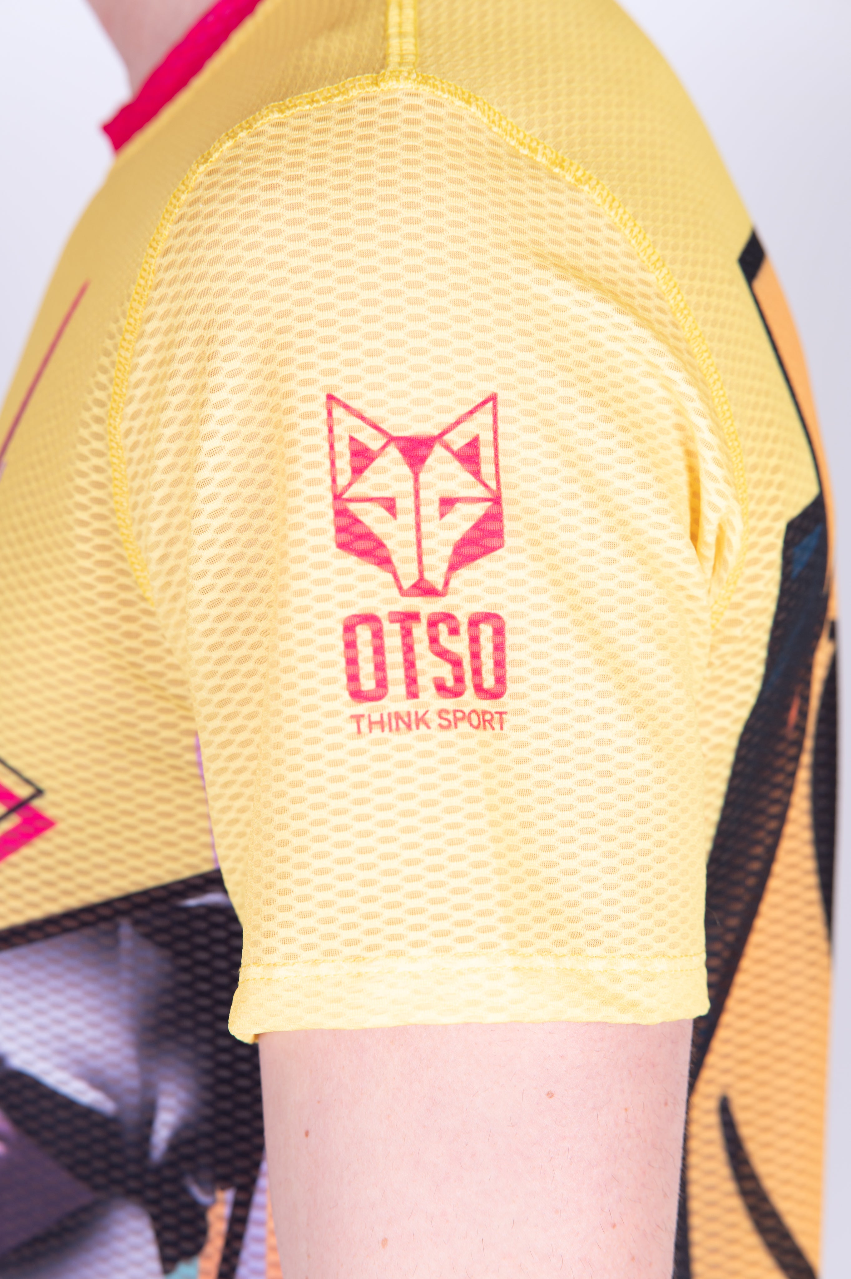 Camiseta manga corta hombre - Emoji Glow-Up (Outlet)