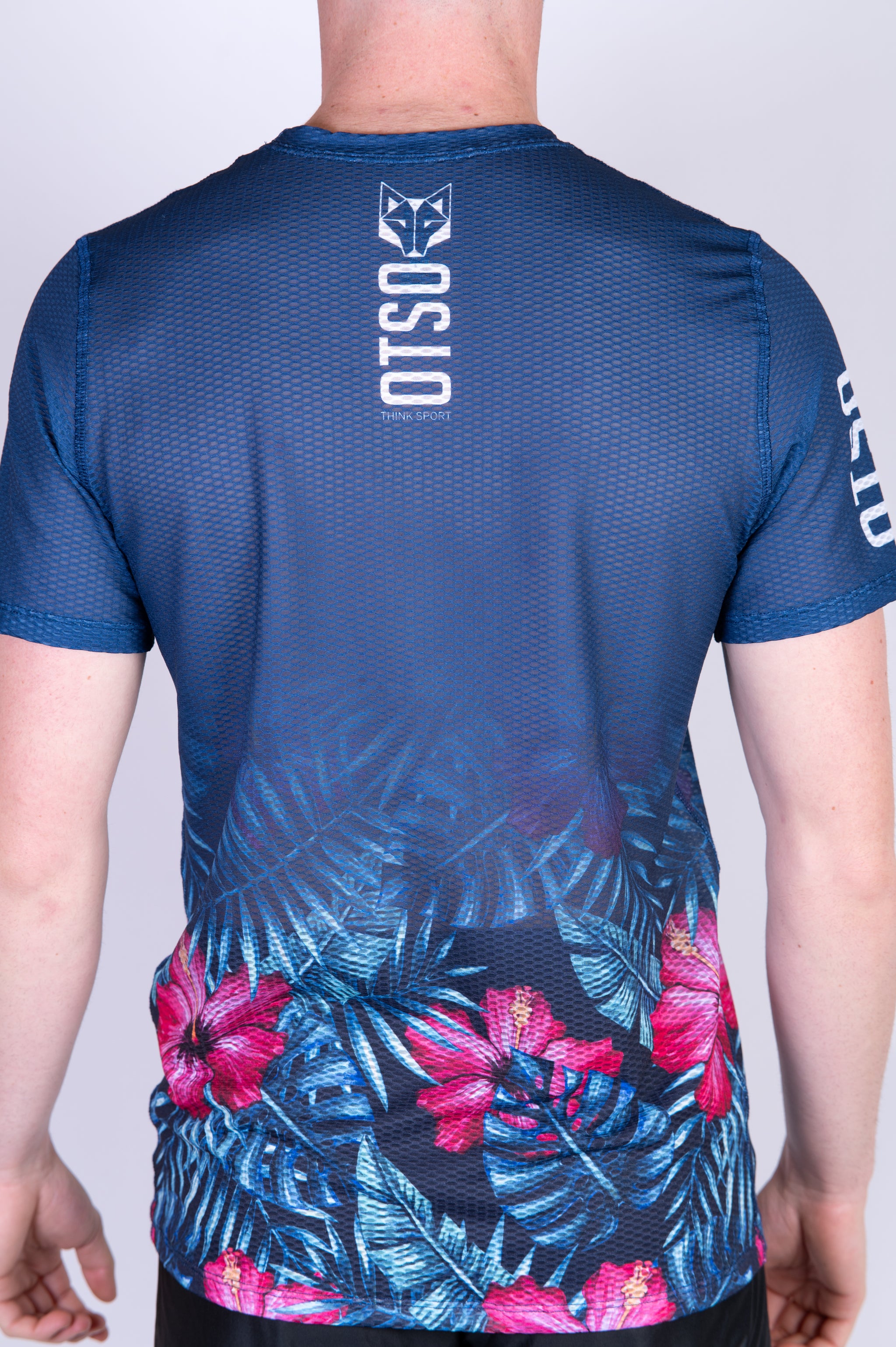 Camiseta manga corta hombre - Tropical Dark (Outlet)