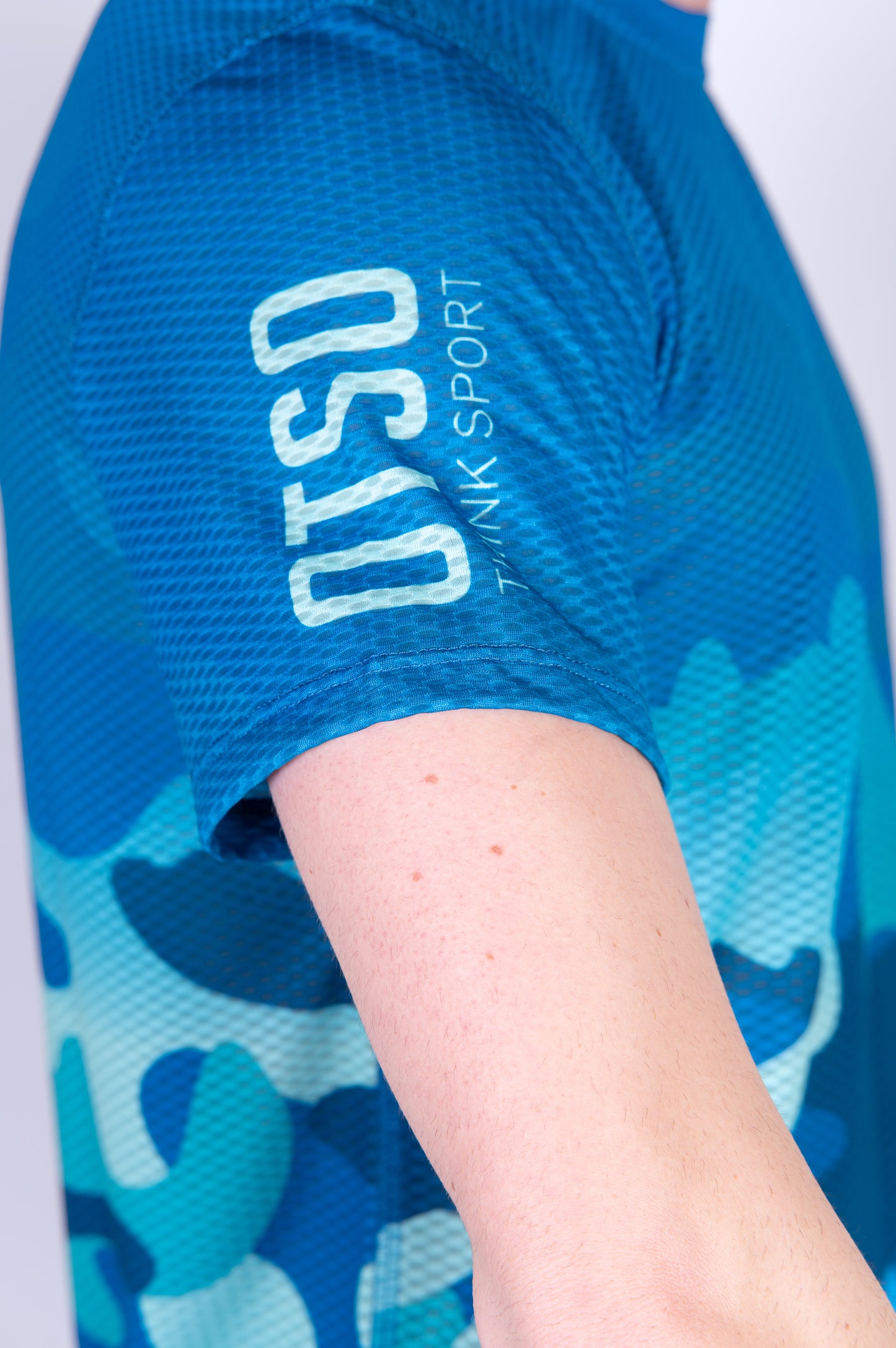 Men's Short Sleeve T-Shirt - Camo Blue