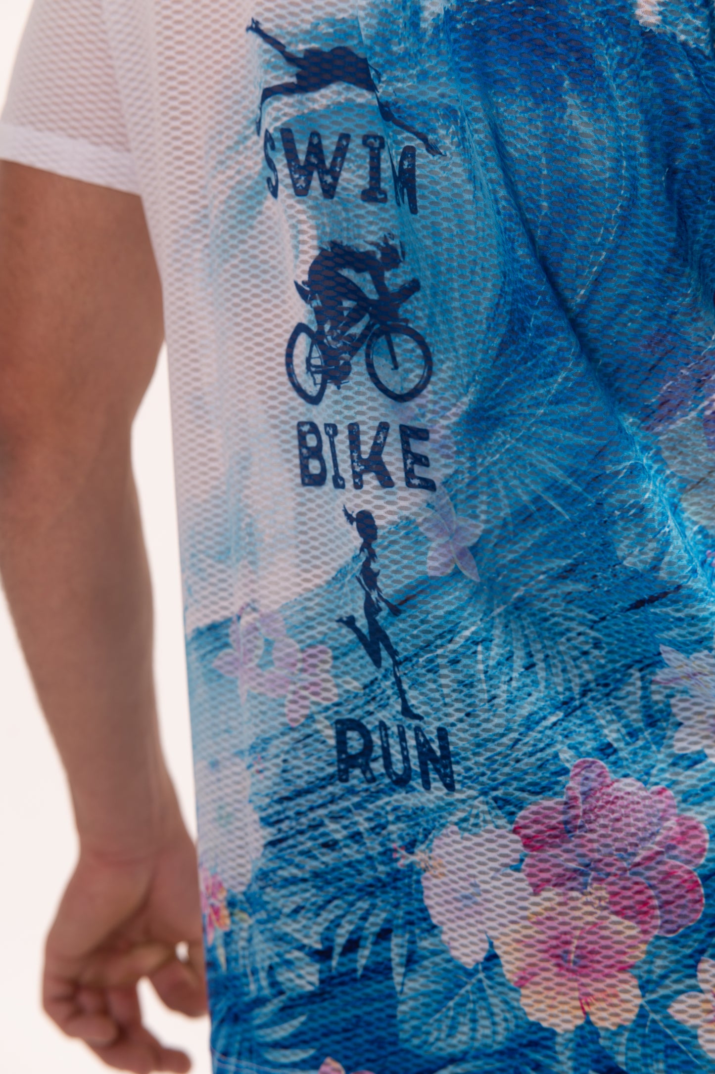 Short sleeve t-shirt for men - Swim Bike Run Wave