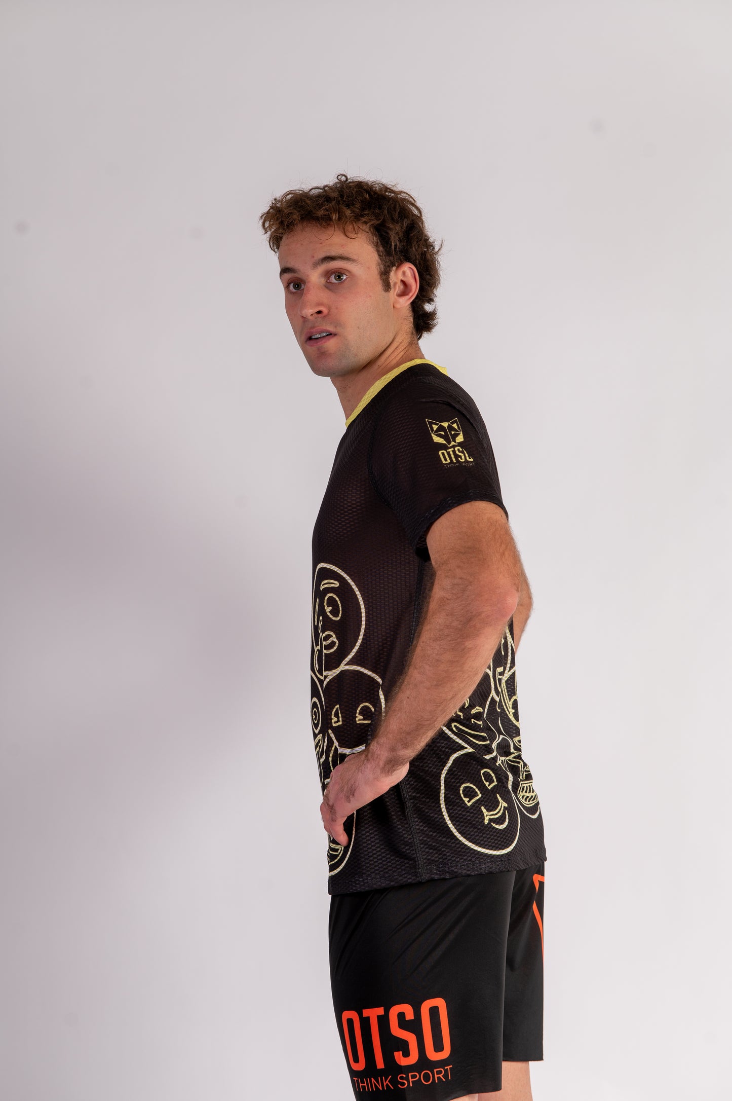 Camiseta manga curta masculina - Emoji Neon Faces