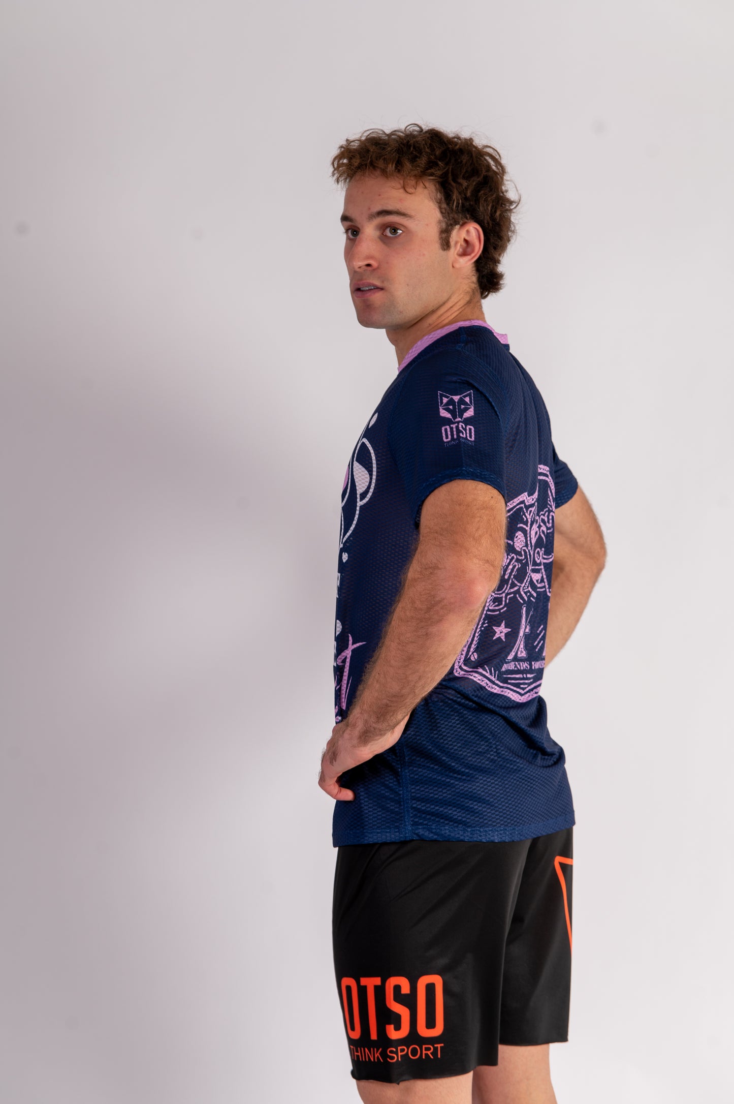 Camiseta manga curta masculina - Emoji Love First