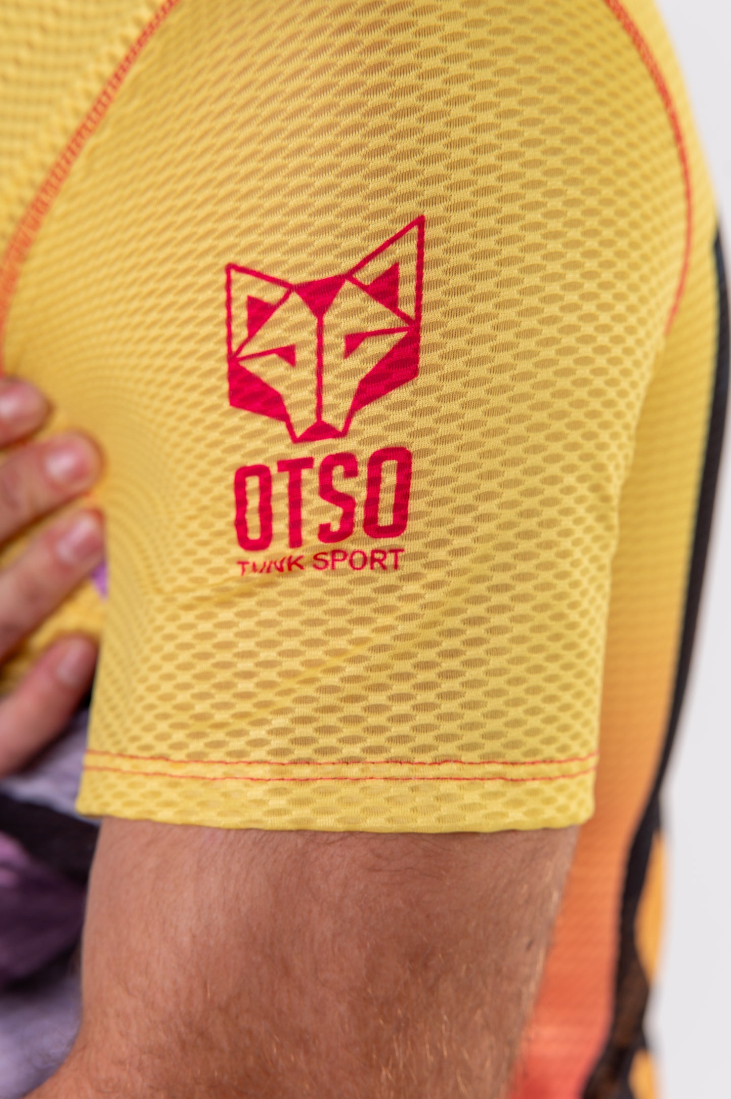 Camiseta manga curta masculina - Emoji Glow-Up