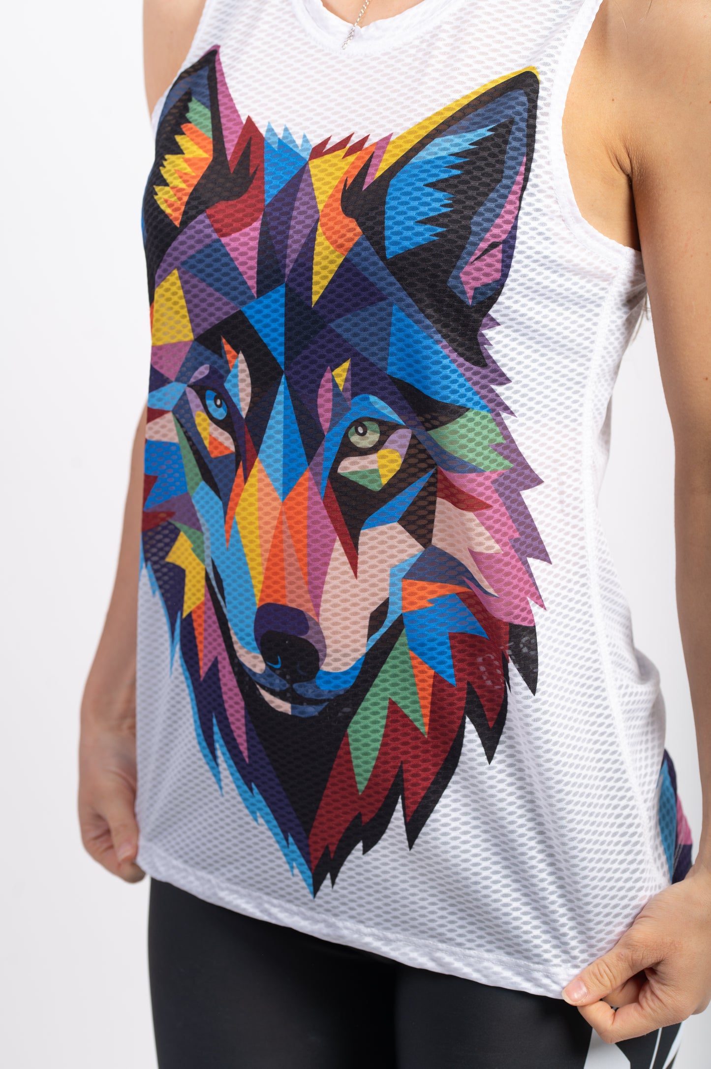 Sleeveless women's t-shirt - Be A Wolf
