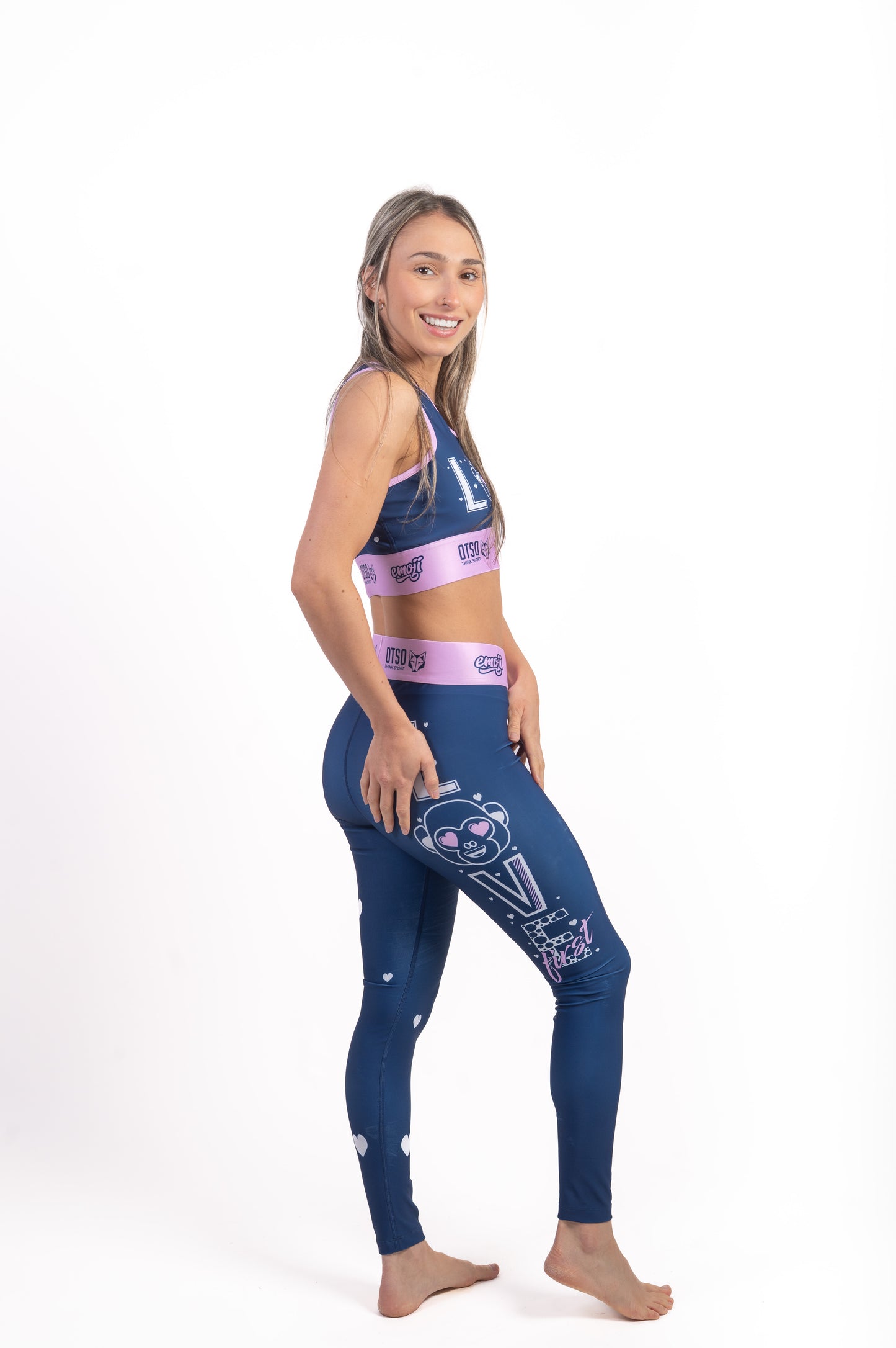 Top deportivo - Emoji Love First