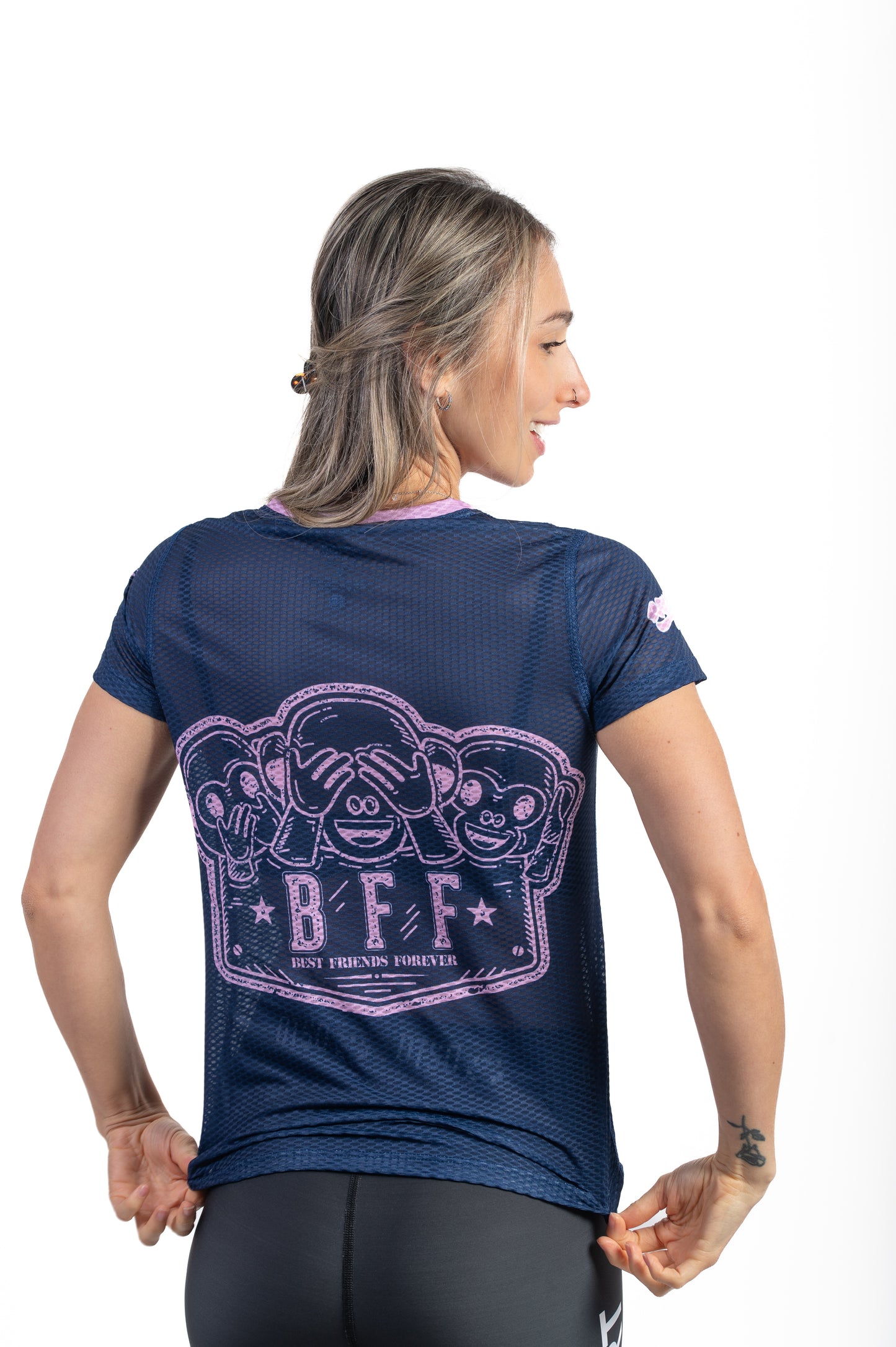 Camiseta manga curta feminina - Emoji Love First