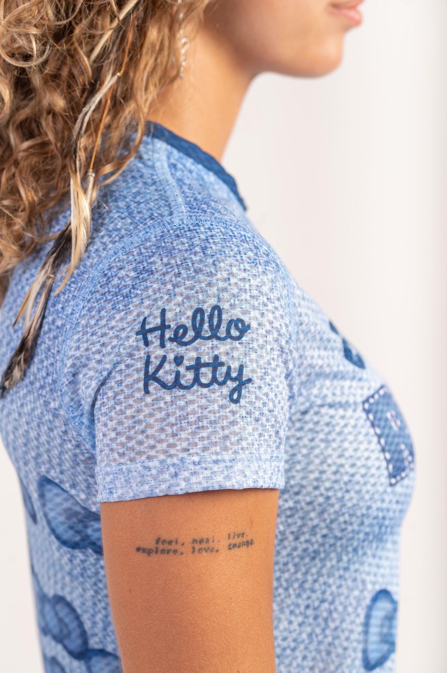 Camiseta manga corta niña y mujer - Hello Kitty Denim