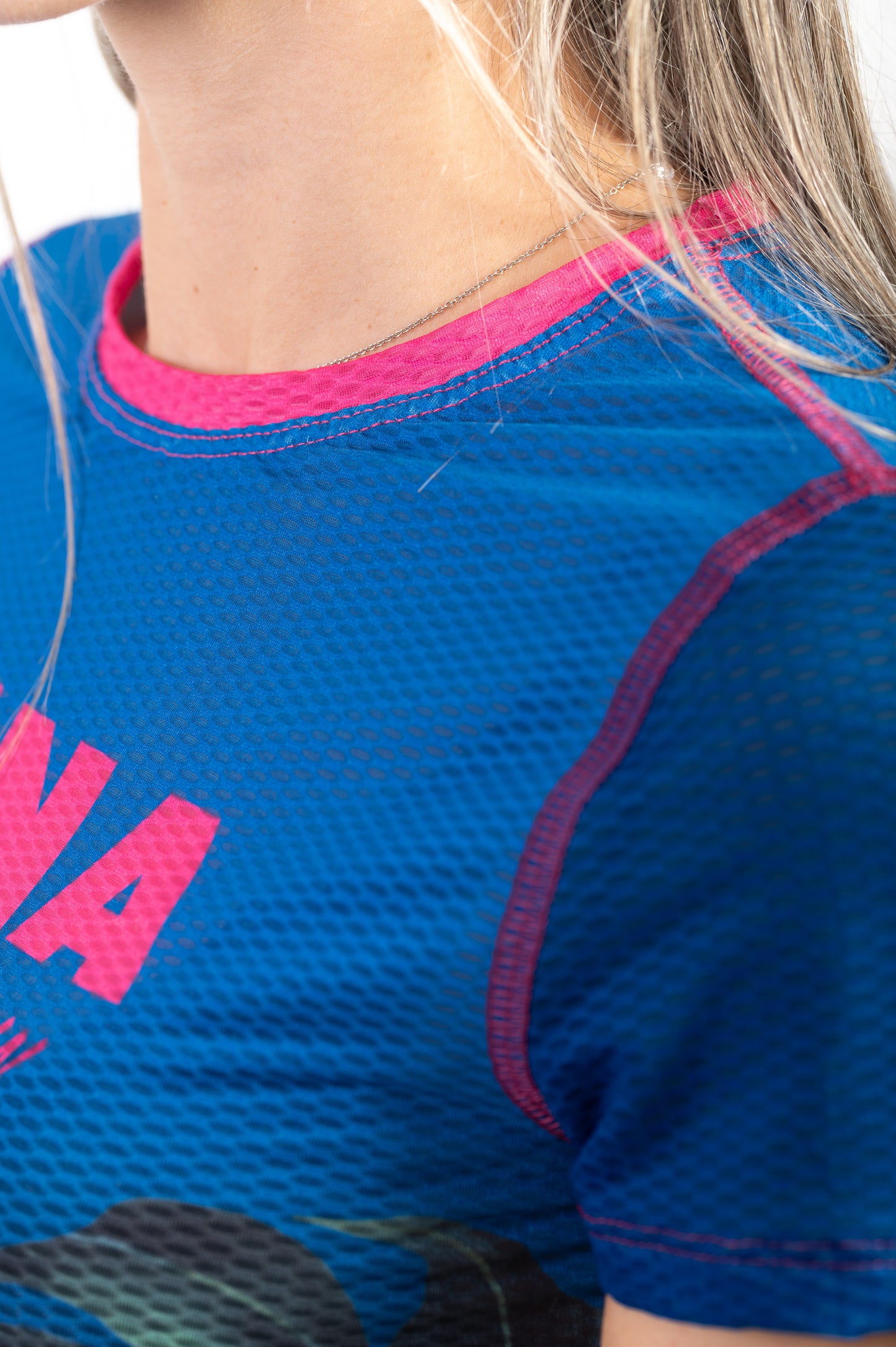 Camiseta manga corta mujer - Kona Pua Aloalo